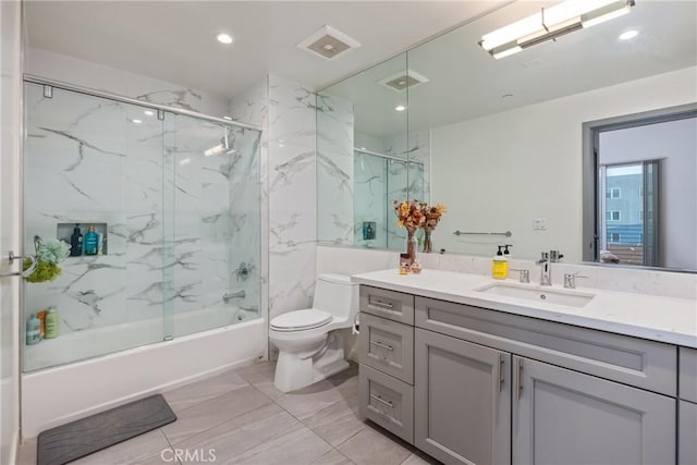 1055 S Serrano Ave Unit 502, Los Angeles, CA 90006 - full bath featuring vanity, bath / shower combo with glass door, recessed lighting, and toilet