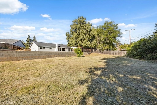 18128 Cari Ln, Yorba Linda, CA 92886 - view of yard with fence