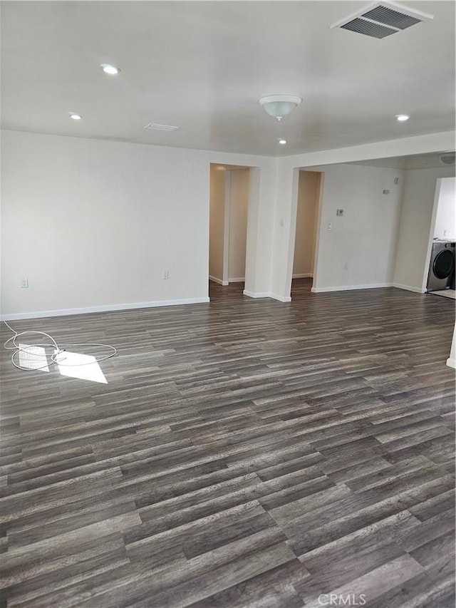 44645 Fig Ave, Lancaster, CA 93534 - unfurnished room with washer / clothes dryer, recessed lighting, baseboards, and visible vents