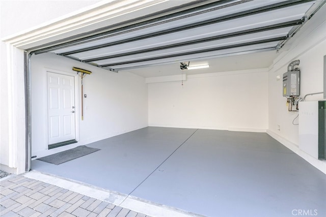 27488 Ginger Ct, Saugus, CA 91350 - view of garage
