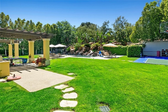 view of yard featuring a patio area and a pergola