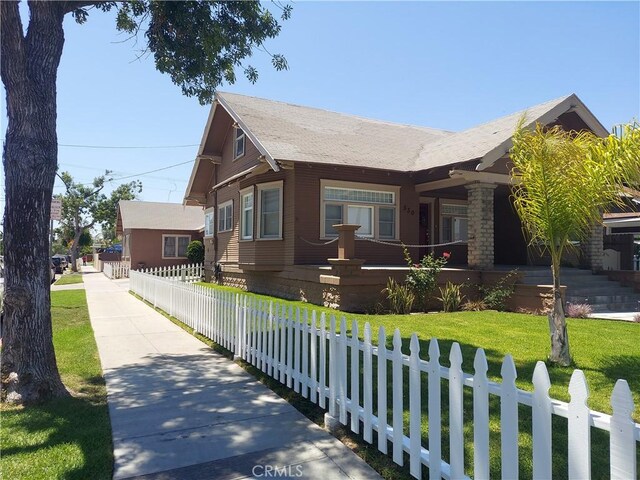 530 S Broadway, Santa Ana, CA 92701 - view of front of home with a shingled roof