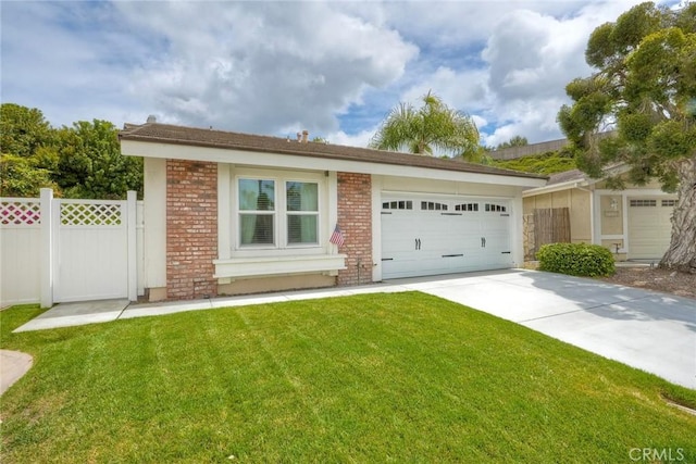 single story home featuring brick siding, a front lawn, fence, and driveway