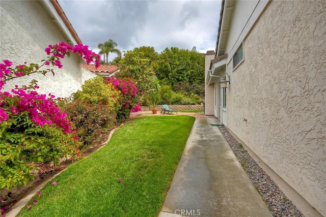 7553 Agua Dulce Ct, Carlsbad, CA 92009 - view of grassy yard