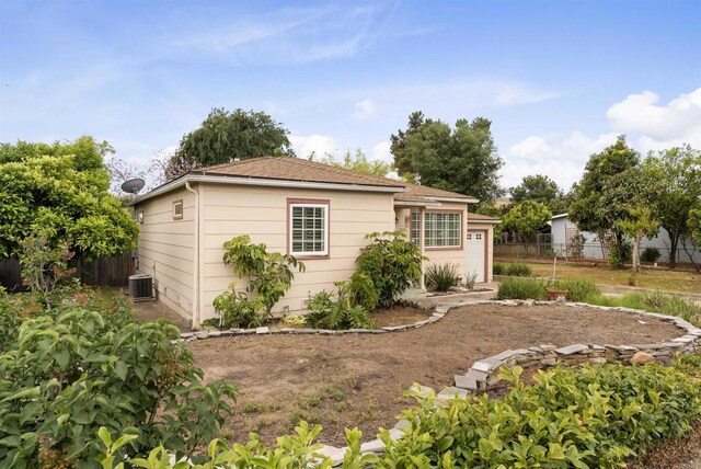 1265 Dawnridge Ave, El Cajon, CA 92021 - ranch-style home featuring cooling unit and a garage