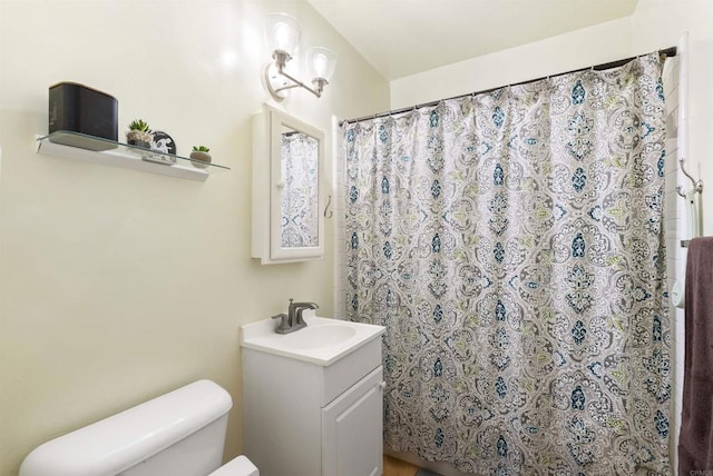 1265 Dawnridge Ave, El Cajon, CA 92021 - full bath featuring toilet, vanity, and a shower with shower curtain
