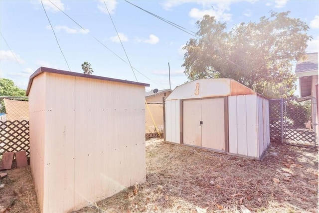 863 N Marvin Dr, San Bernardino, CA 92410 - view of shed with fence