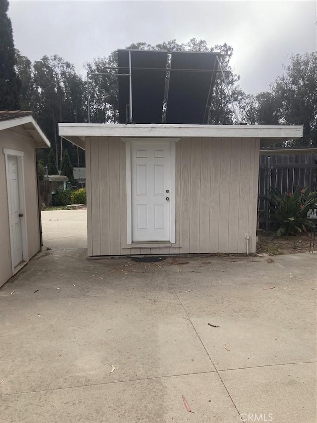 2235 Willow Rd, Arroyo Grande, CA 93420 - view of shed featuring fence