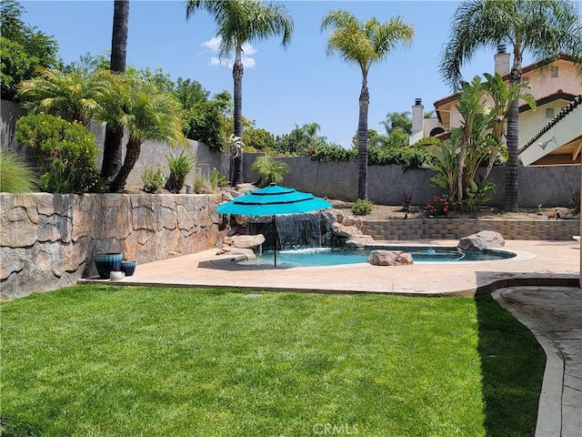 305 W 23rd St, Upland, CA 91784 - exterior space featuring a lawn, a fenced in pool, and a fenced backyard