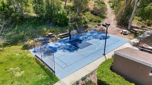 30 Starfish Ct Unit 14, Newport Beach, CA 92663 - view of sport court featuring community basketball court