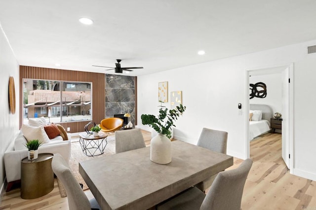 dining room with recessed lighting, ceiling fan, visible vents, and light wood-style floors