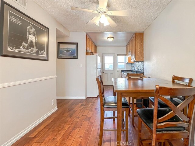 4815 Topanga Canyon Blvd, Woodland Hills, CA 91364 - photo 26