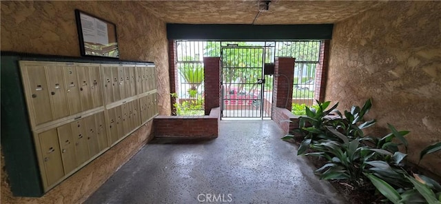 715 S Webster Ave Unit 30, Anaheim, CA 92804 - foyer entrance featuring mail area