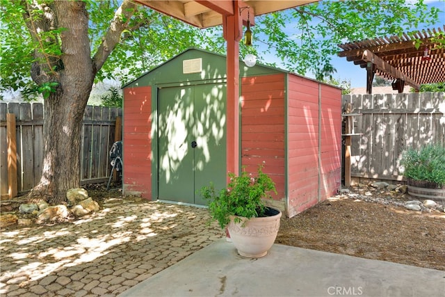 4957 Buck Tail Ln, Paso Robles, CA 93446 - view of shed featuring a fenced backyard and a pergola