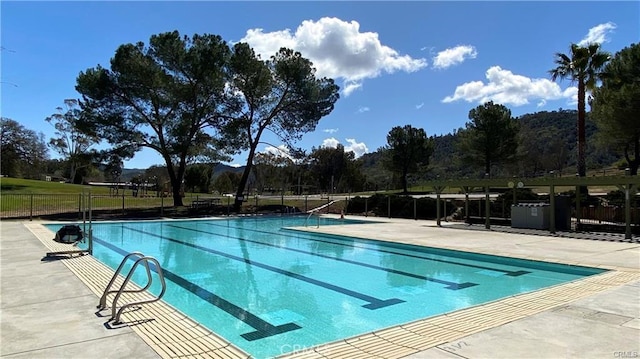 4957 Buck Tail Ln, Paso Robles, CA 93446 - community pool with a patio