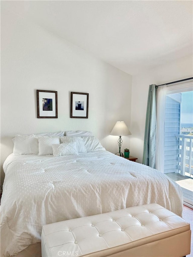 24612 Harbor View Dr Unit 55C, Dana Point, CA 92629 - bedroom featuring access to outside and lofted ceiling