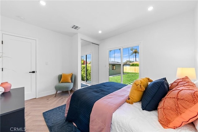 bedroom featuring access to outside, baseboards, visible vents, and recessed lighting