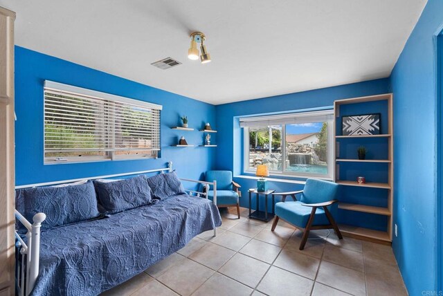 1994 Warmlands Ave, Vista, CA 92084 - view of tiled living room