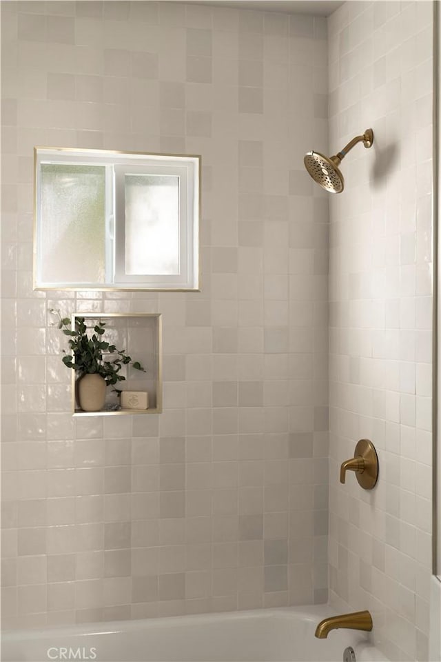 3420 Lifur Ave, Los Angeles, CA 90032 - full bath featuring shower / washtub combination