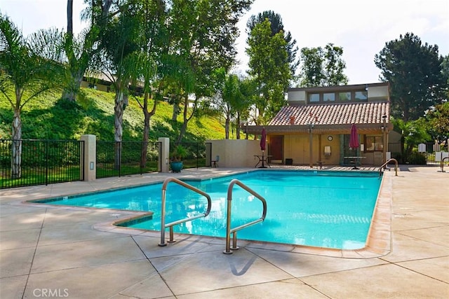 23692 Villena, Mission Viejo, CA 92692 - pool featuring fence and a patio area