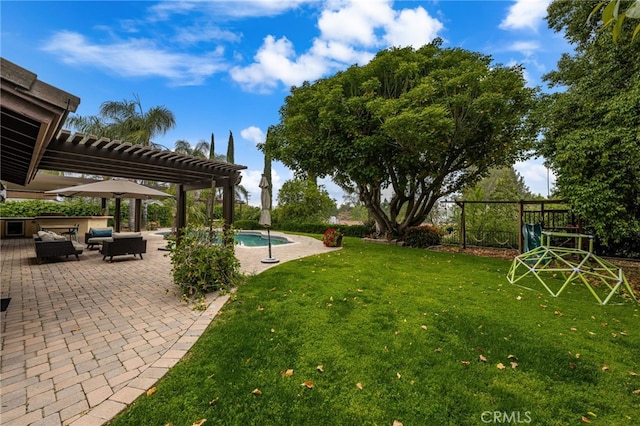 324 W S Ave, Redlands, CA 92373 - view of yard featuring a pergola and a patio