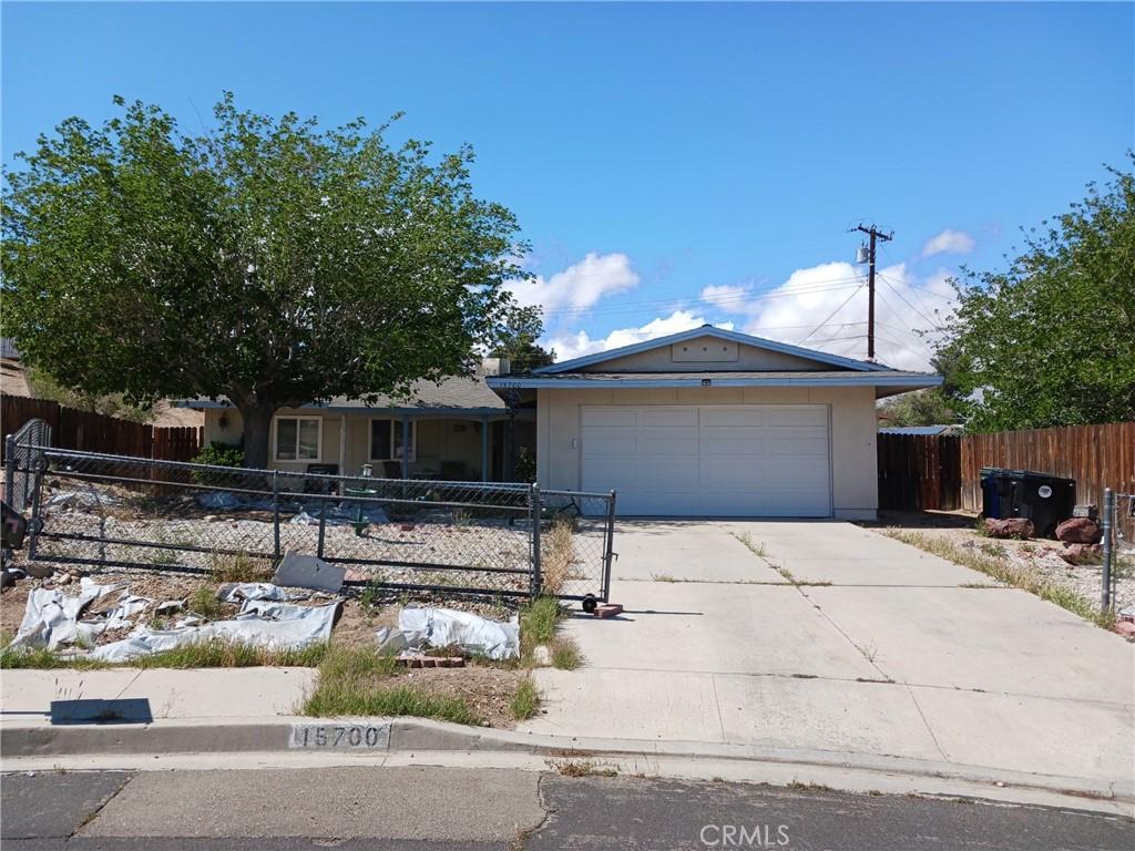 15700 Fresno Ct, Victorville, CA 92395 - photo 1