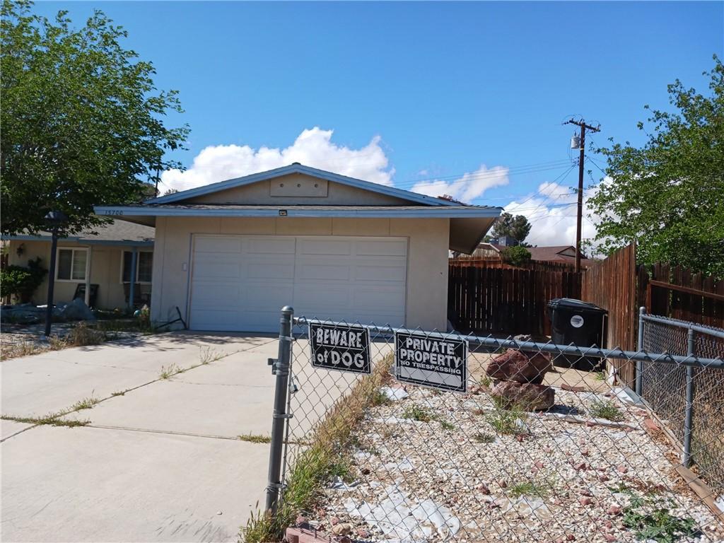 15700 Fresno Ct, Victorville, CA 92395 - photo 2