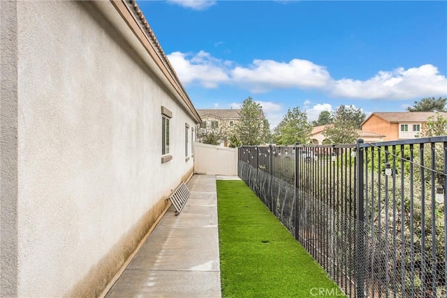 1229 Pinehurst Dr, Calimesa, CA 92320 - view of yard featuring fence
