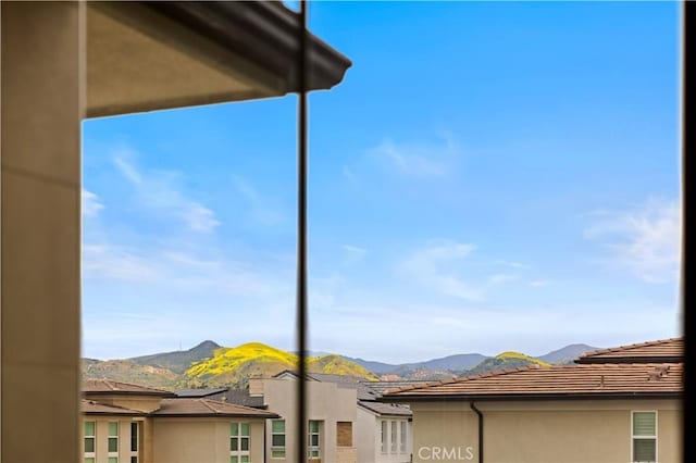 271 Huckleberry, Lake Forest, CA 92630 - details featuring a mountain view