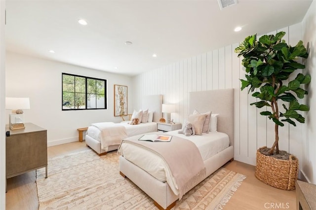 13817 Valley Vista Blvd, Sherman Oaks, CA 91423 - bedroom with light wood-type flooring and recessed lighting