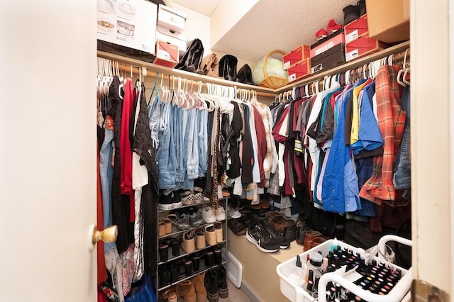 1107 B St, Brawley, CA 92227 - view of walk in closet
