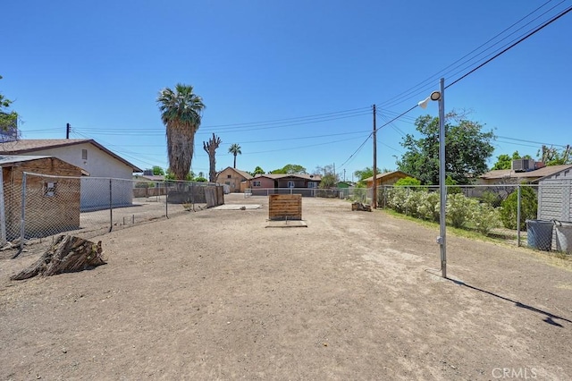 1107 B St, Brawley, CA 92227 - view of yard featuring fence