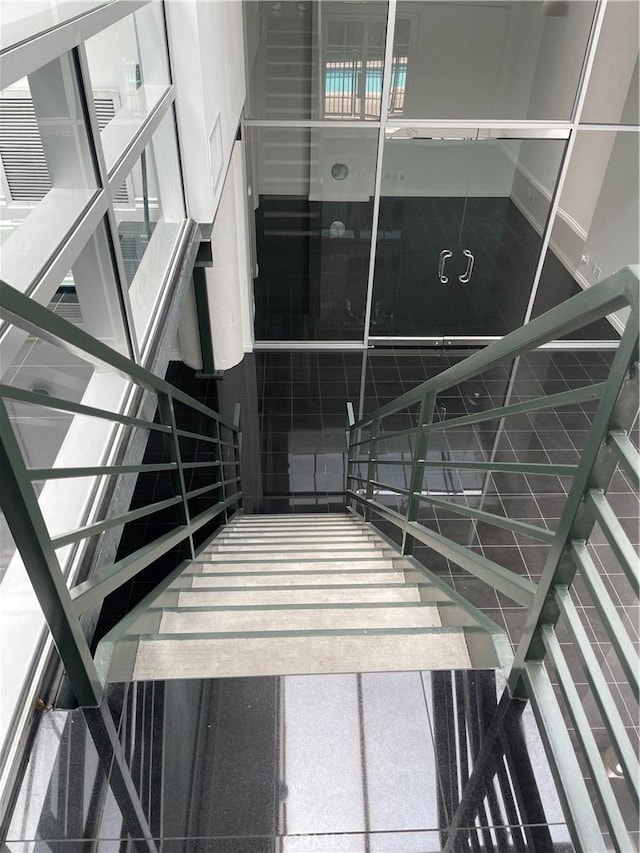 420 S San Pedro St Unit 102, Los Angeles, CA 90013 - view of stairs