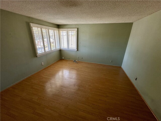3001 S Pacific Ave, Santa Ana, CA 92704 - photo 13