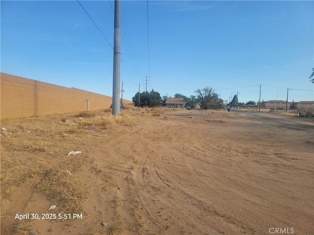 18340 Delicious St, Adelanto, CA 92301 - view of yard