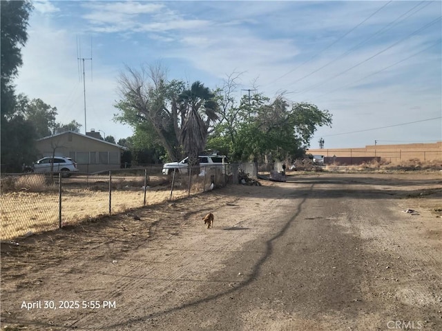 18340 Delicious St, Adelanto, CA 92301 - view of yard