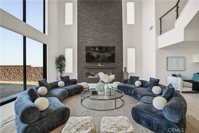 11818 N Hillsborough Ln, Porter Ranch, CA 91326 - living room with a high ceiling