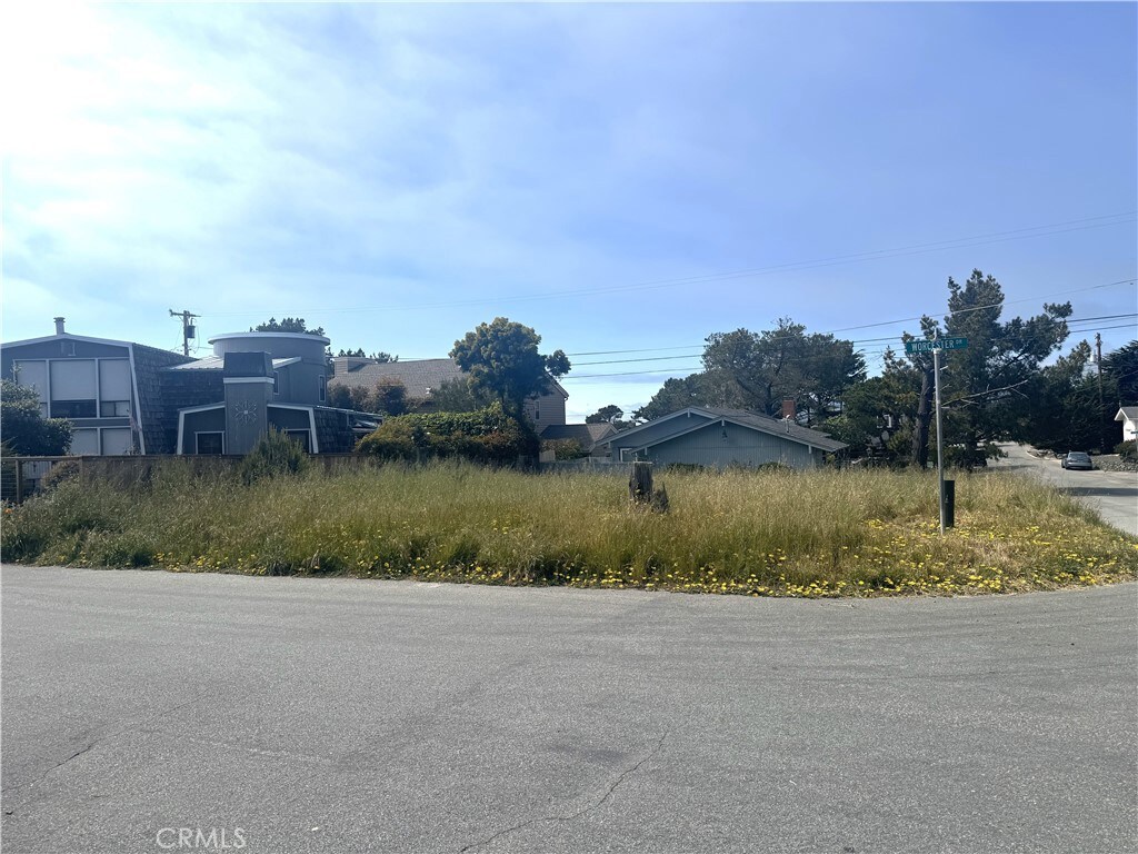 495 Worcester, Cambria, CA 93433