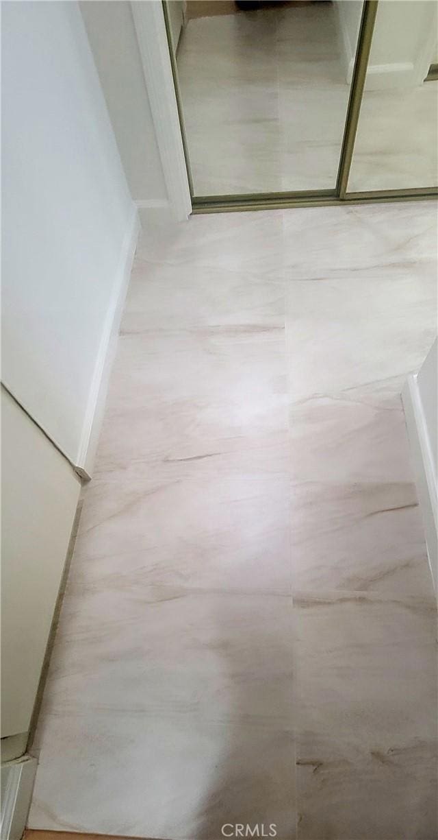 room details featuring baseboards