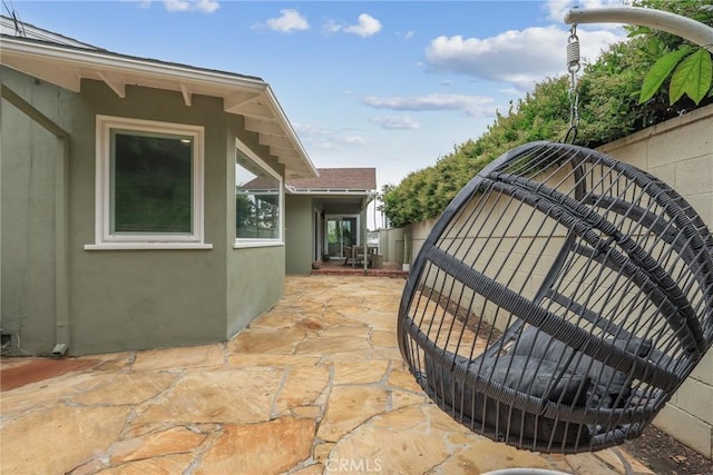 8163 Billowvista Dr, Playa Del Rey, CA 90293 - exterior space featuring a patio and stucco siding