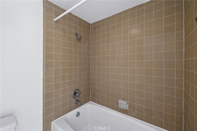 10966 Rochester Ave Unit 5D, Los Angeles, CA 90024 - full bathroom featuring tub / shower combination and toilet