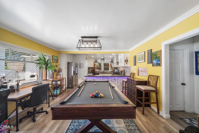 1318 N Marengo Ave, Pasadena, CA 91103 - rec room featuring crown molding, light wood-style floors, billiards table, baseboards, and a desk