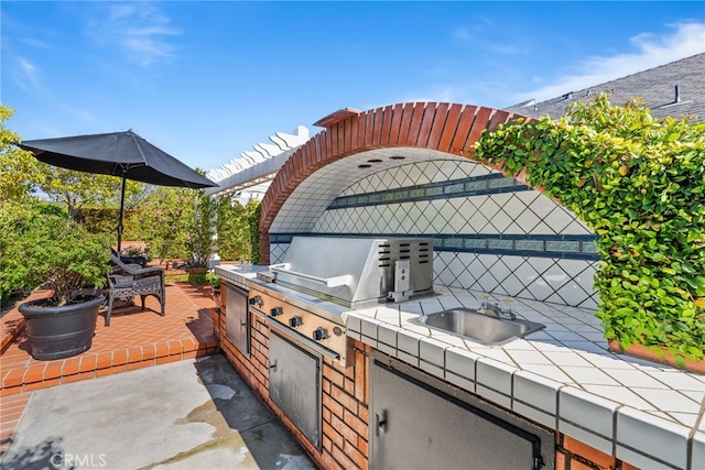 3 Treethorne Cir, Laguna Niguel, CA 92677 - view of patio / terrace featuring a sink, a grill, and area for grilling