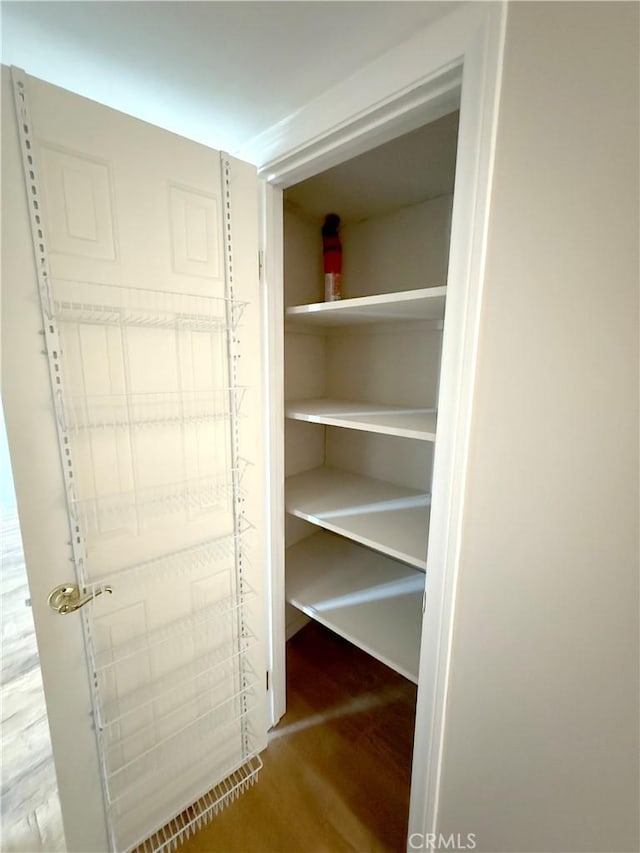 1613 Kane Ave, Simi Valley, CA 93065 - view of closet