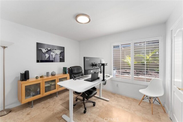 1720 San Alvarado Cir, Corona, CA 92882 - office space with baseboards