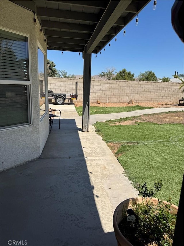 17815 Chestnut St, Hesperia, CA 92345 - view of patio