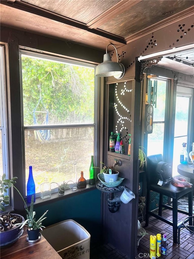 3324 Columbia Ave, Merced, CA 95340 - dining area with brick floor