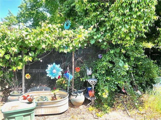 3324 Columbia Ave, Merced, CA 95340 - view of yard