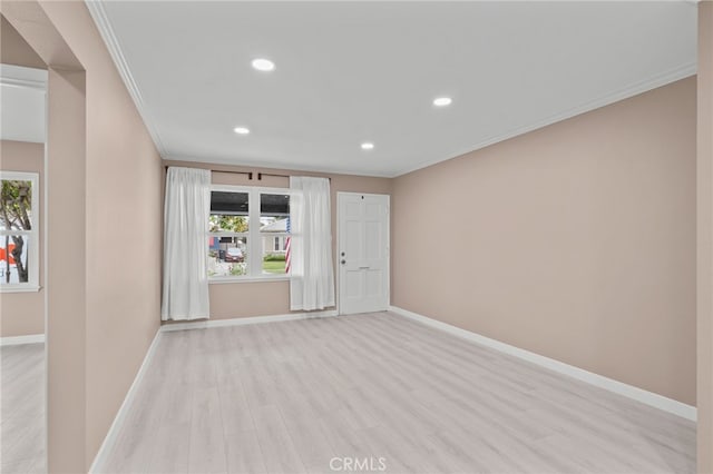 4744 Adenmoor Ave, Lakewood, CA 90713 - unfurnished room featuring crown molding, recessed lighting, baseboards, and light wood finished floors