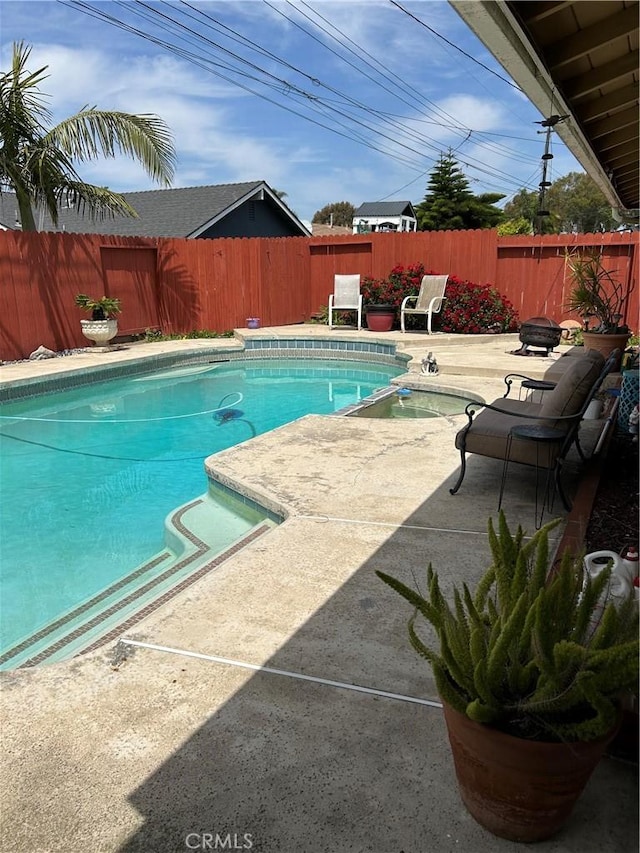 14901 Quill Cir, Huntington Beach, CA 92647 - view of pool with a patio area and a fenced backyard